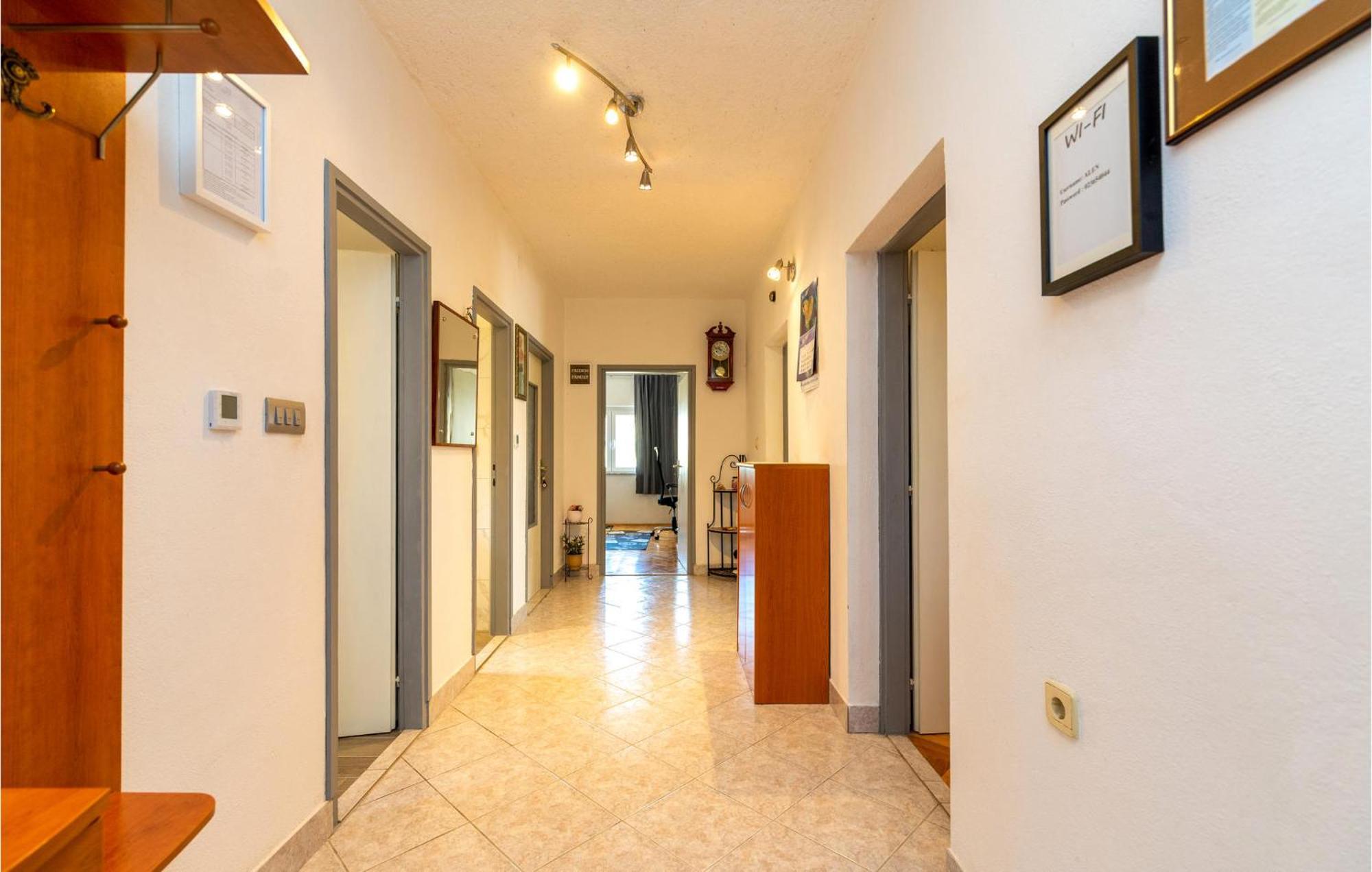 Lovely Apartment In Rovanjska With House Sea View ภายนอก รูปภาพ
