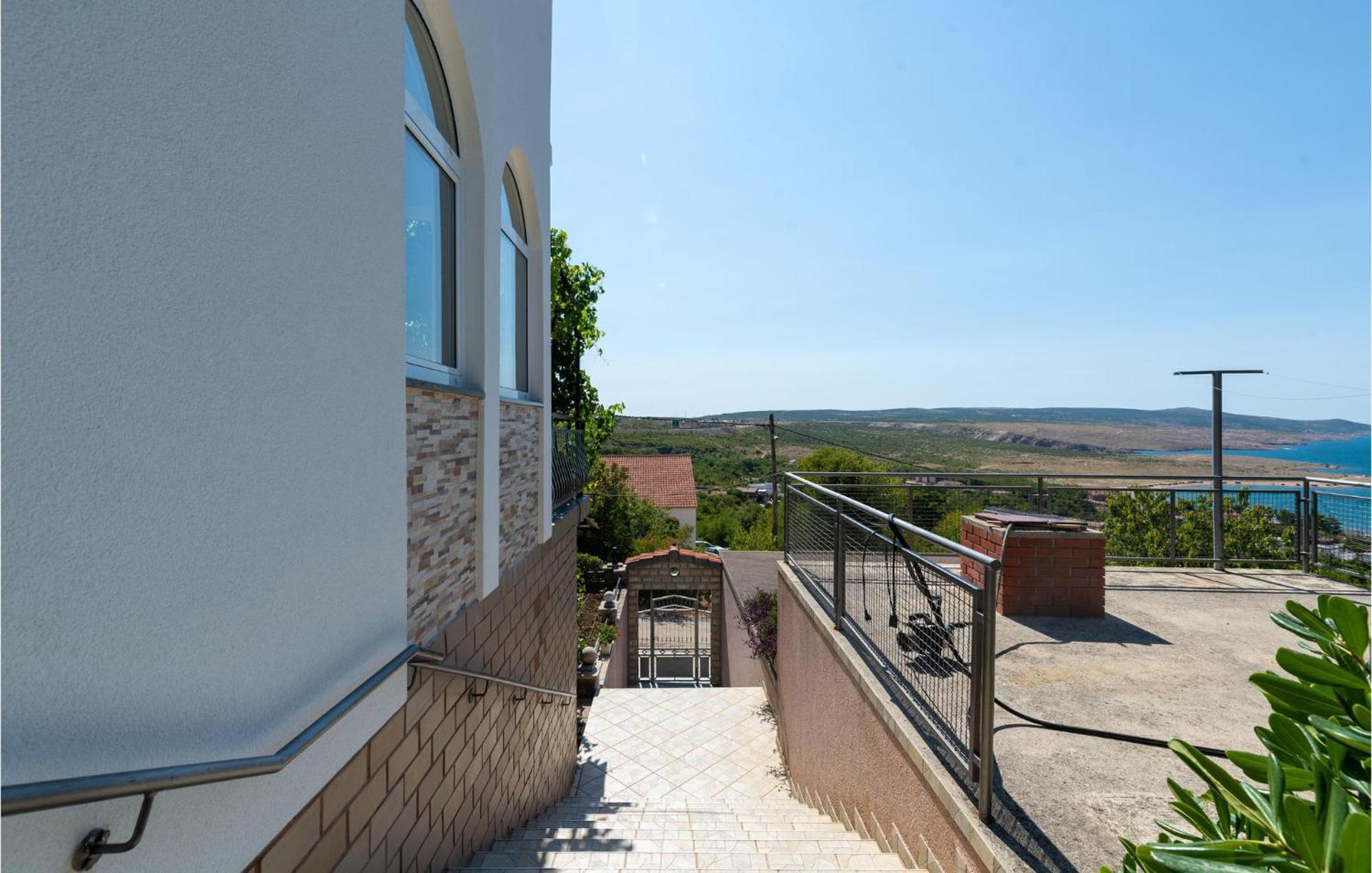 Lovely Apartment In Rovanjska With House Sea View ภายนอก รูปภาพ